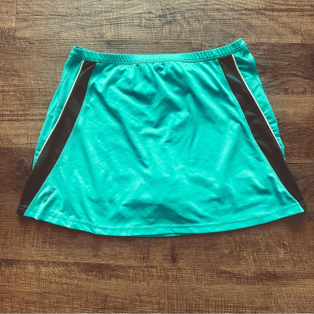 Bolle Sport Skort Tennis Skort Skirt size medium